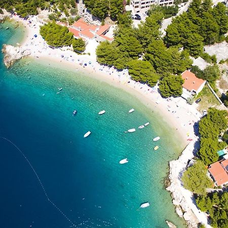 Apartments By The Sea Brela, Makarska - 16065 Exterior foto